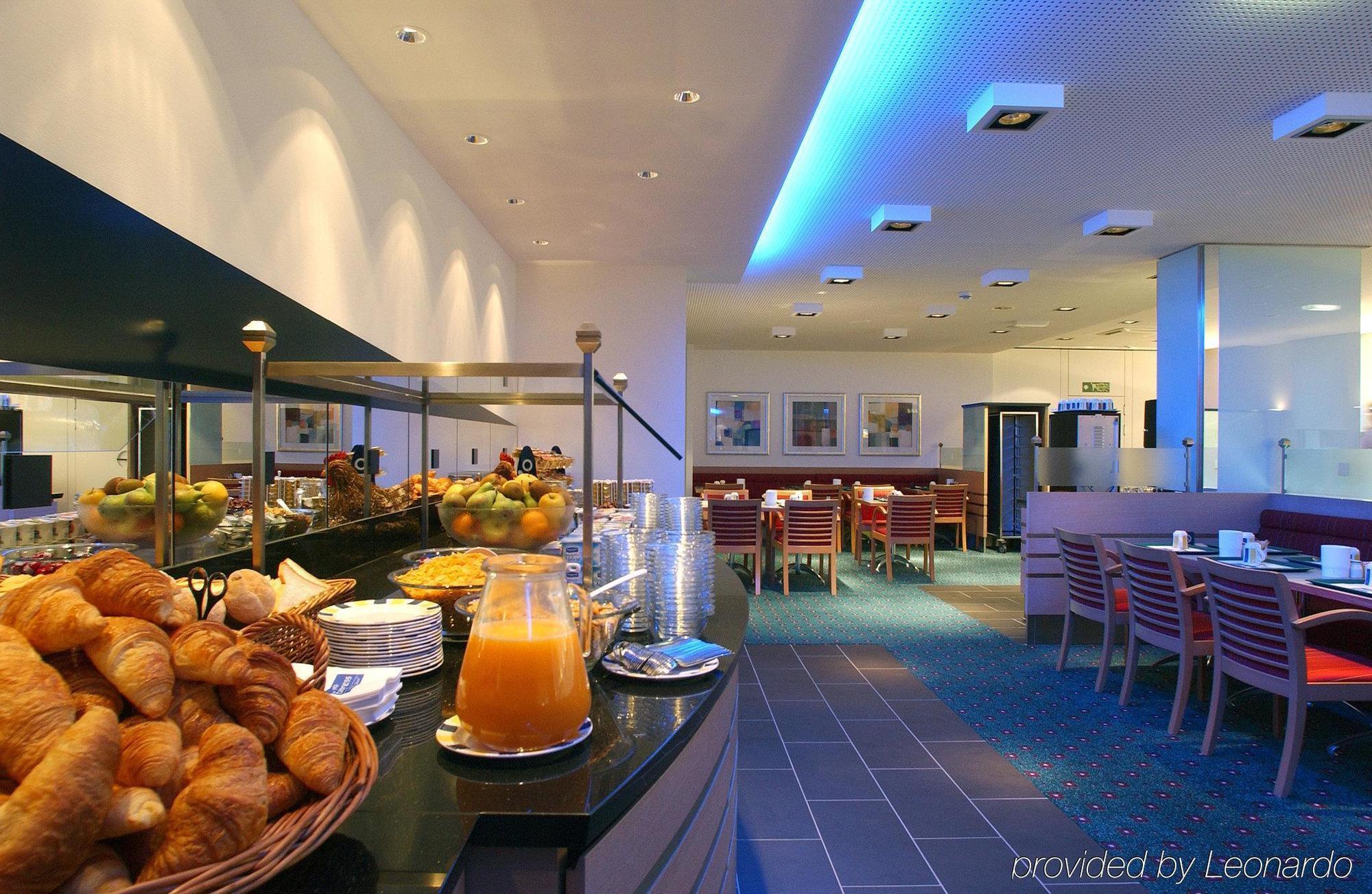 Holiday Inn Express Geneva Airport Restaurante foto